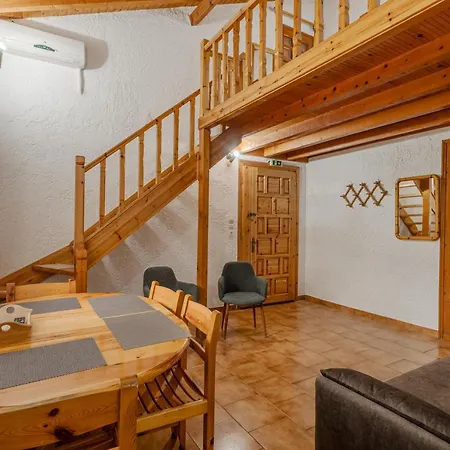 Sophia's Maisonette 2